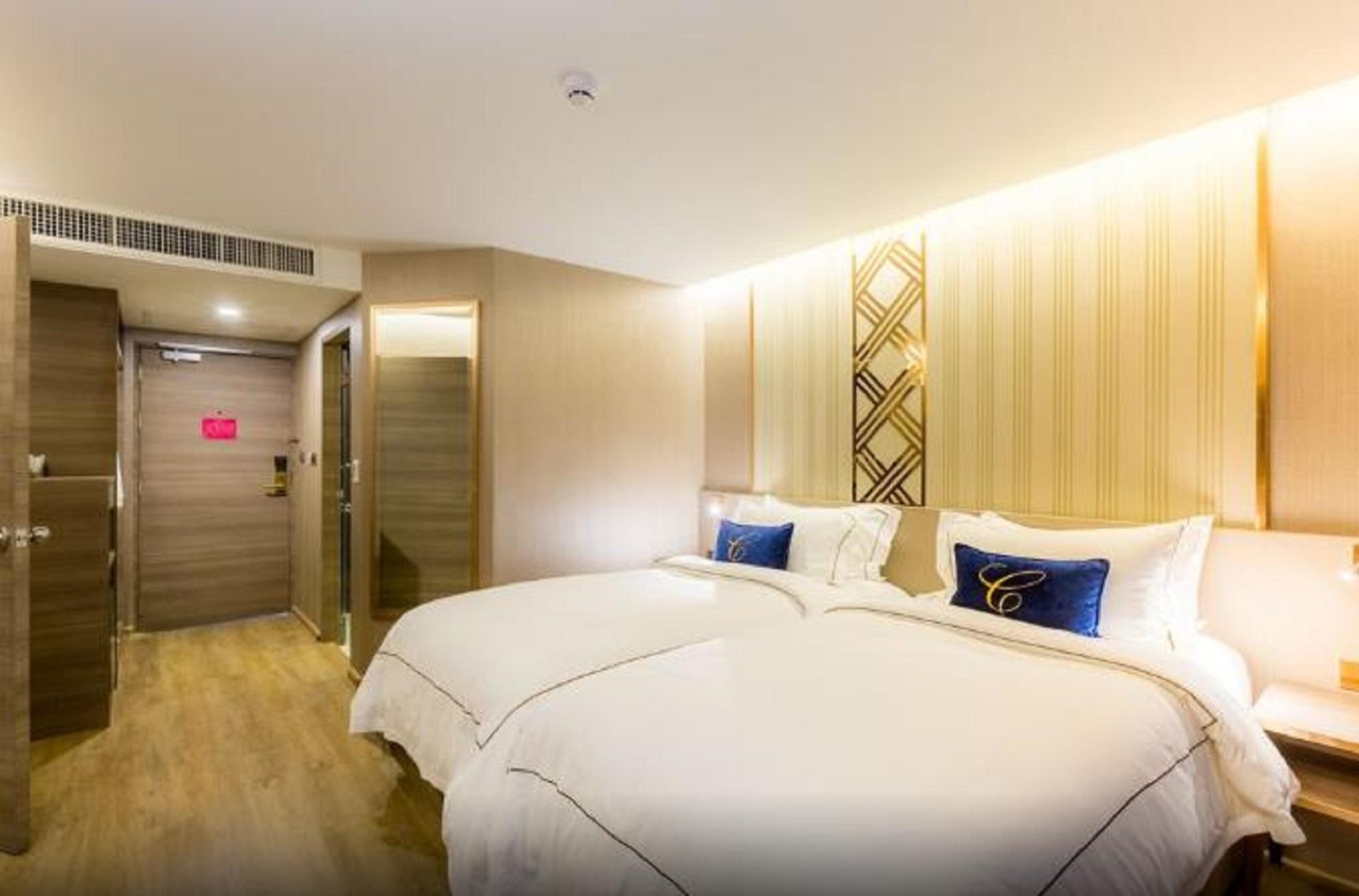 Glow Sukhumvit 5 Banguecoque Exterior foto